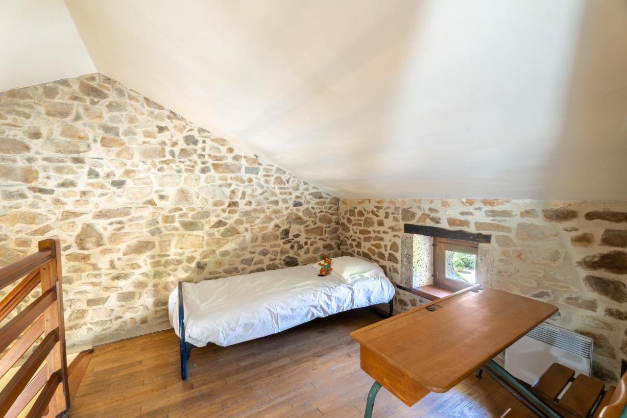 Camping Les Gorges Du Chambon Hotel Eymouthiers  Bagian luar foto